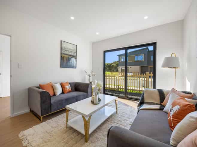 32 Taipahitini Road, Karaka