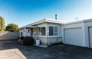 2/39 Cassino Crescent, Onekawa