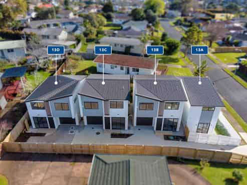 13 Blanche Way, Half Moon Bay