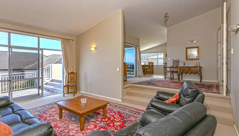 105 Alexander Close, Thames