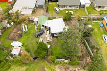 8 Robbie Street, Foxton Beach
