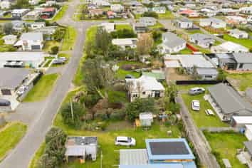 8 Robbie Street, Foxton Beach