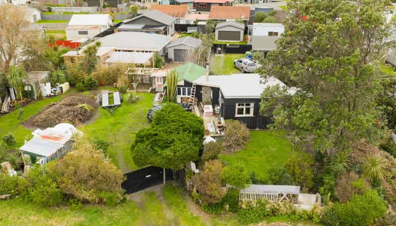8 Robbie Street, Foxton Beach