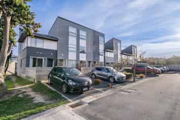 4/36 Tacy Street, Kilbirnie