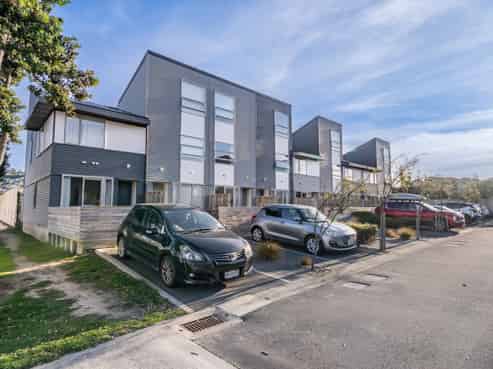 4/36 Tacy Street, Kilbirnie