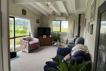 45 Johnston Crescent, Haast
