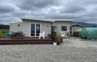 45 Johnston Crescent, Haast