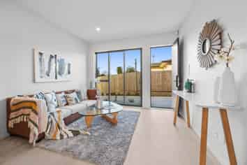 13C Blanche Way, Half Moon Bay