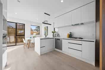 13C Blanche Way, Half Moon Bay