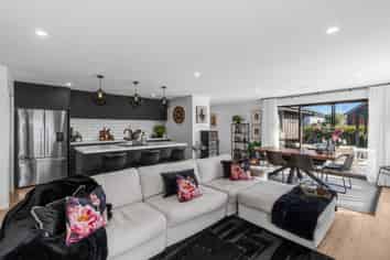 8 Biggles Place, Lincoln