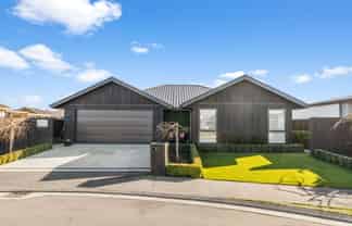 8 Biggles Place, Lincoln