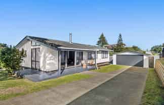 3 Tasman Road, Otaki Beach