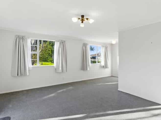 35A Tui Road, Raumati Beach