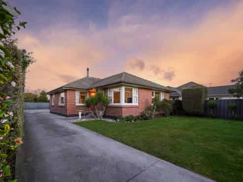 4 Leander Street, Northcote