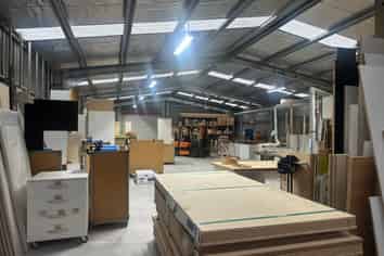 Inglewood Main Street Showroom / Workshop
