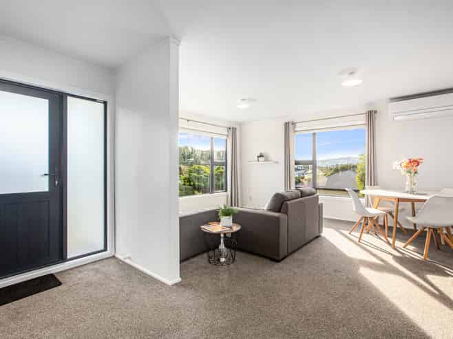 49a Albatross Close, Whitby