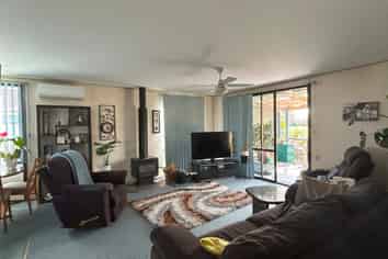 2/141 Carnoustie Drive, Wattle Downs