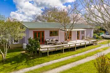 1782 State Highway 12, Paparoa