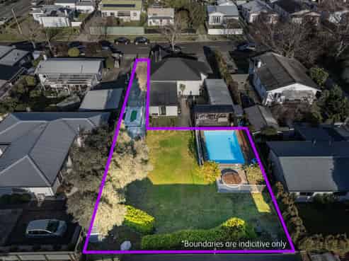 910A Ferguson Street, Akina