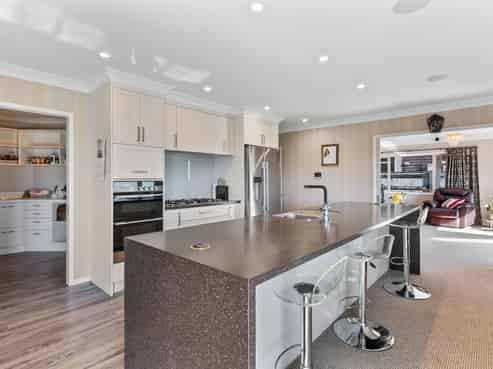 9A Manukaka Heights, Hurdon