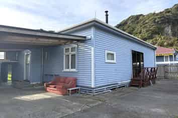 182 Bright Street, Cobden