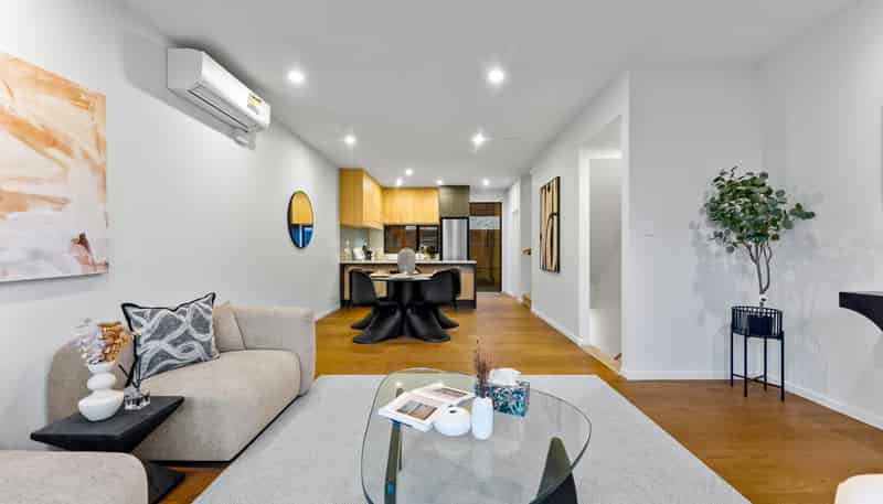 8/10 Meadowbank Road, Meadowbank