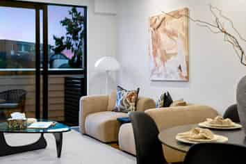 8/10 Meadowbank Road, Meadowbank