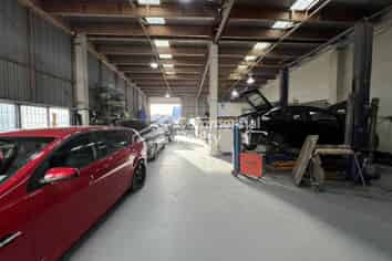 New 5 Year Lease - 303M2 Heavy Industrial