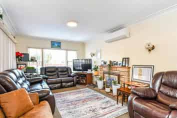 11 Staines Avenue, Mangere