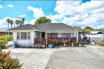 11 Staines Avenue, Mangere