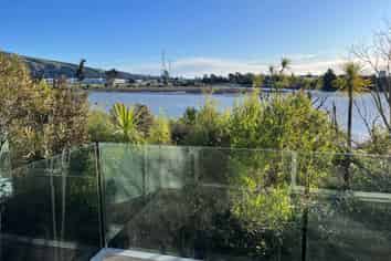 5/8a Settlers Crescent, Ferrymead