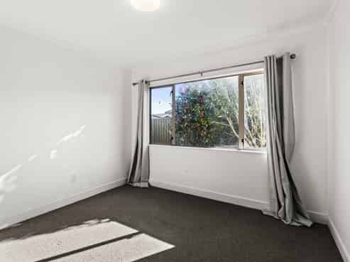 2/52 Te Aute Road, Havelock North