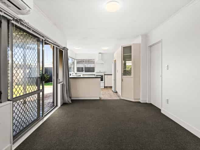 2/52 Te Aute Road, Havelock North