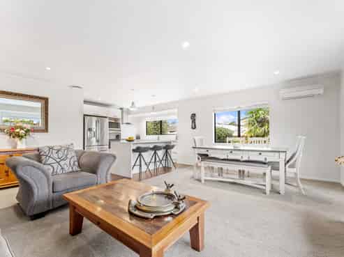 25 Melwood Drive, Warkworth