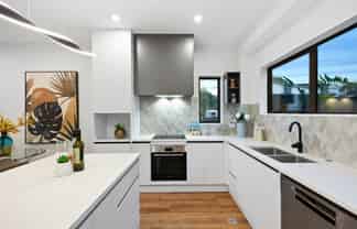 5/81 Vodanovich Road, Te Atatu South