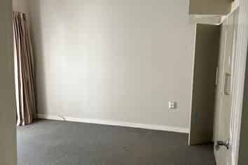 94 Wexford Road, Miramar