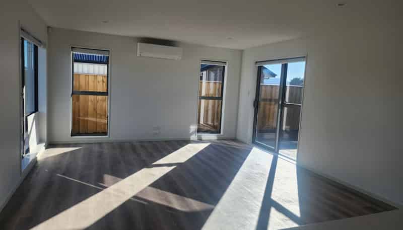 24 Stackwood Avenue, Woodend