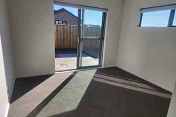24 Stackwood Avenue, Woodend