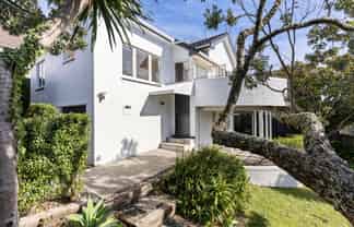 42 Rarangi Road, St Heliers