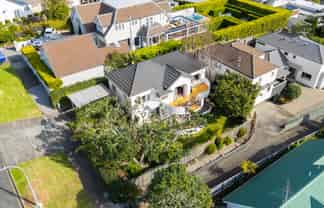 42 Rarangi Road, St Heliers