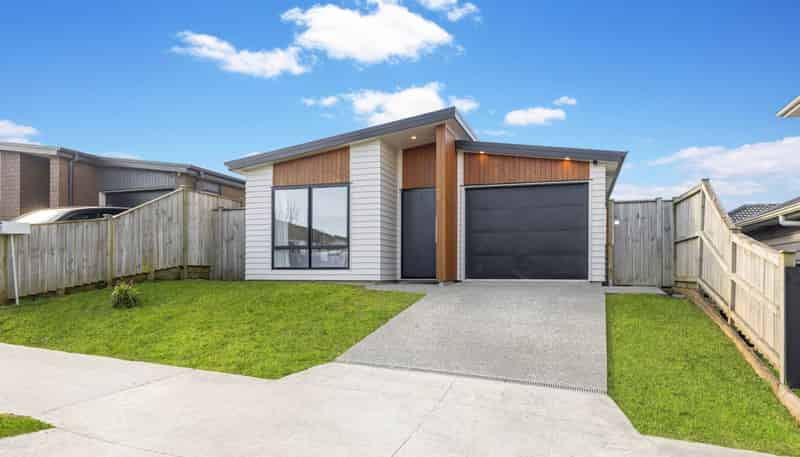 24  Koropupu Street, Pukekohe