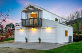 1839G Longbush Road, Longbush