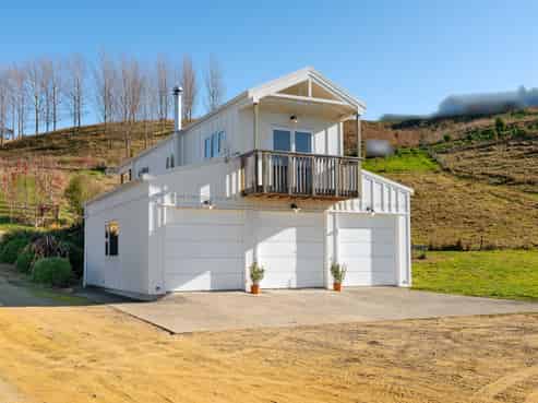 1839G Longbush Road, Longbush