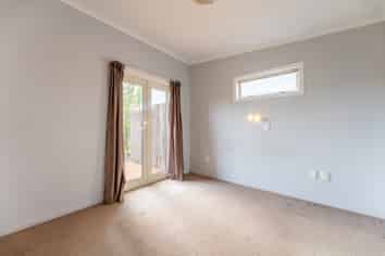 36 Main Road, Weston