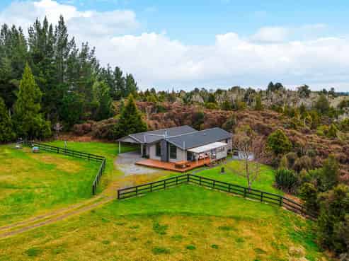 5746 Makotuku Valley Road, Erua