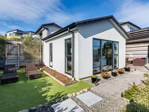 66 Endeavour Drive, Whitby