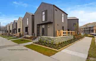 93/1-6 Hall Street, Five Mile Villas, Frankton