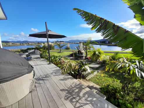 172 Ngaio Drive, Matarangi