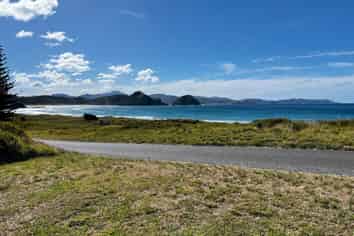 21 Sandhills Road, Great Barrier Island
