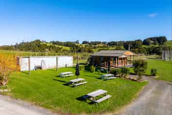 124 Gray Road, Kamo